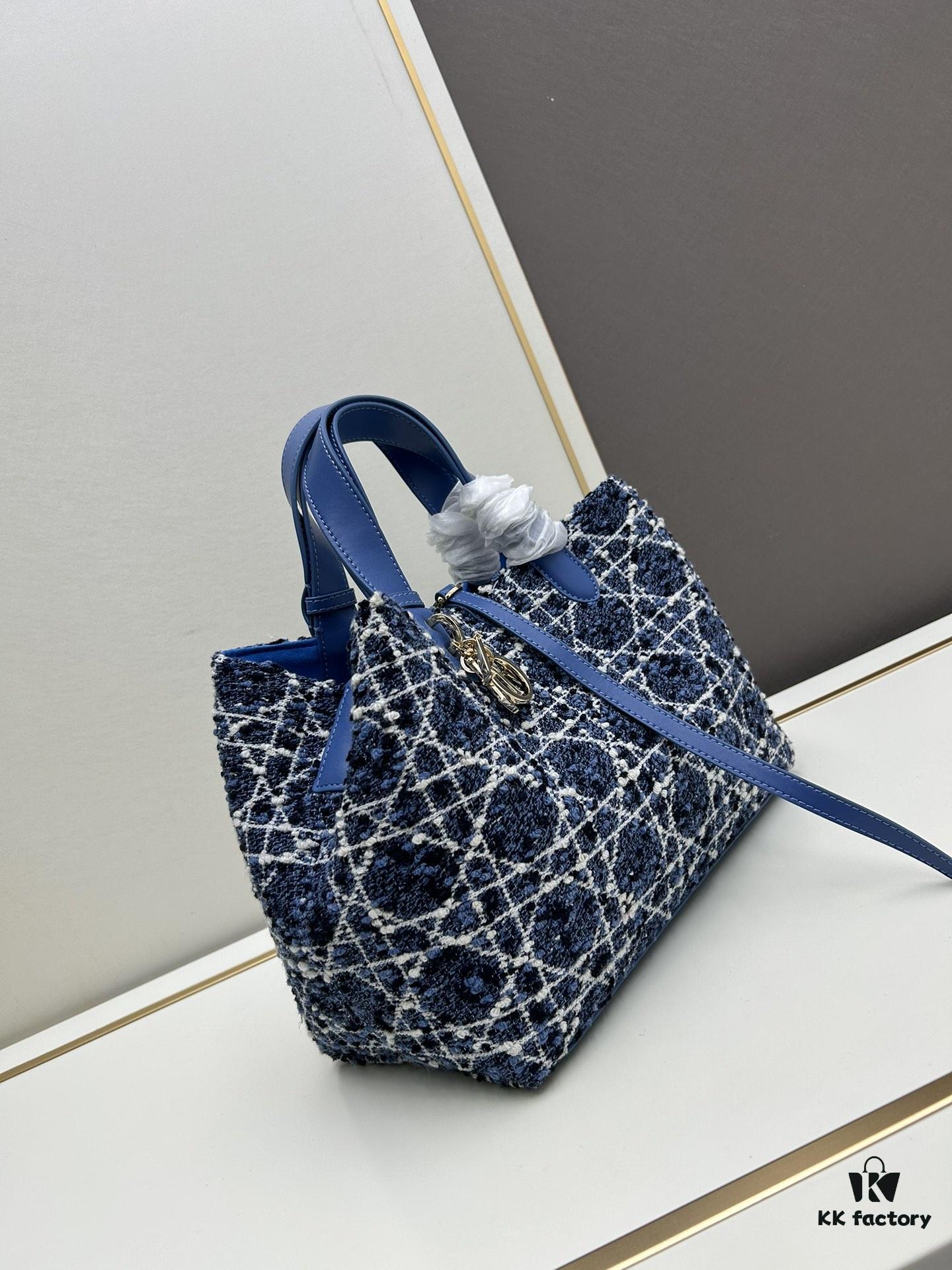 Dior Always Tweed Series, Luxury Original Leather, Large Quilted Design, Elegant and Stylish Crossbody Bag