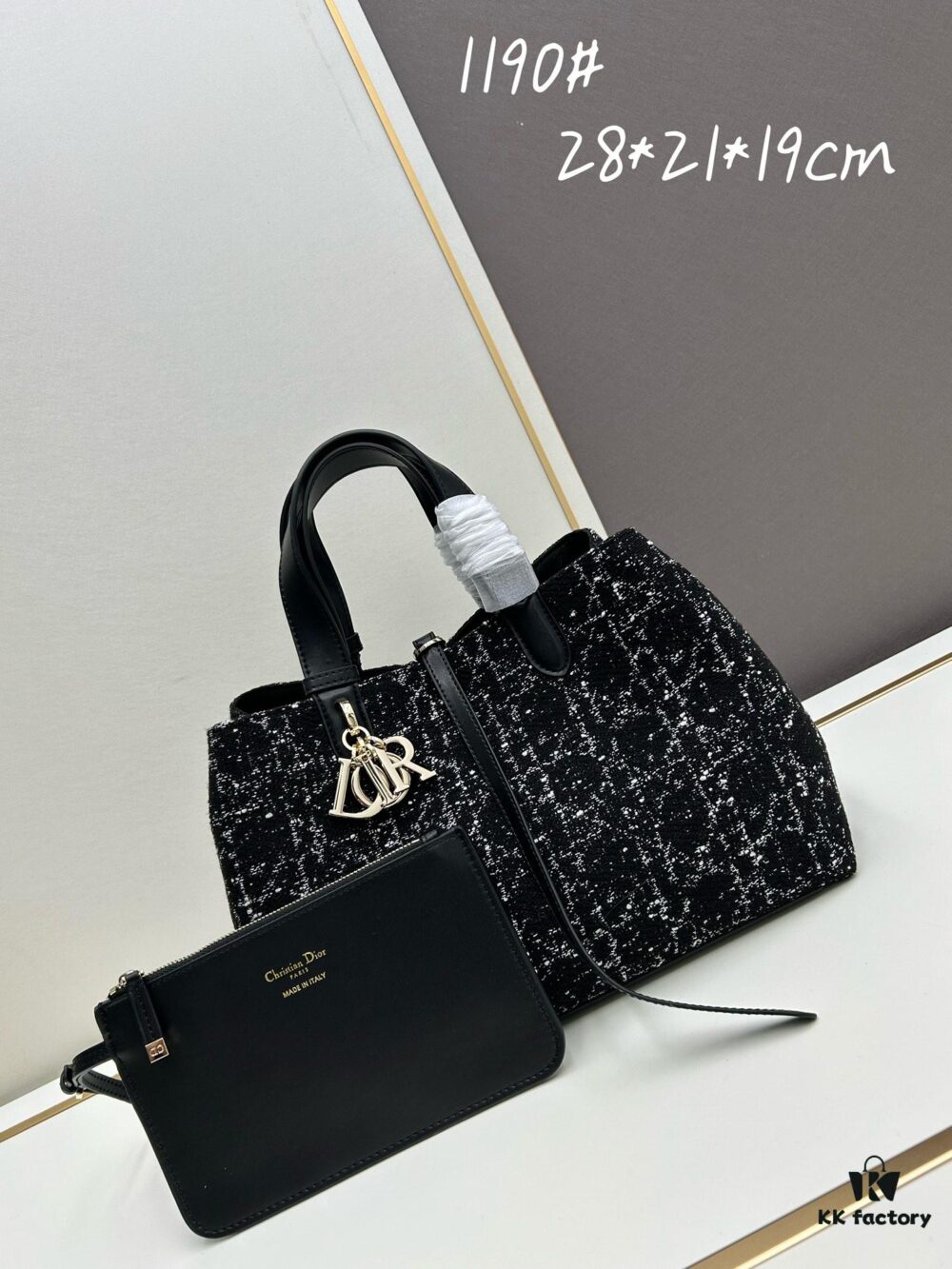 Dior Always Tweed Series, Luxury Original Leather, Quilted Design, Elegant and Stylish Handbag