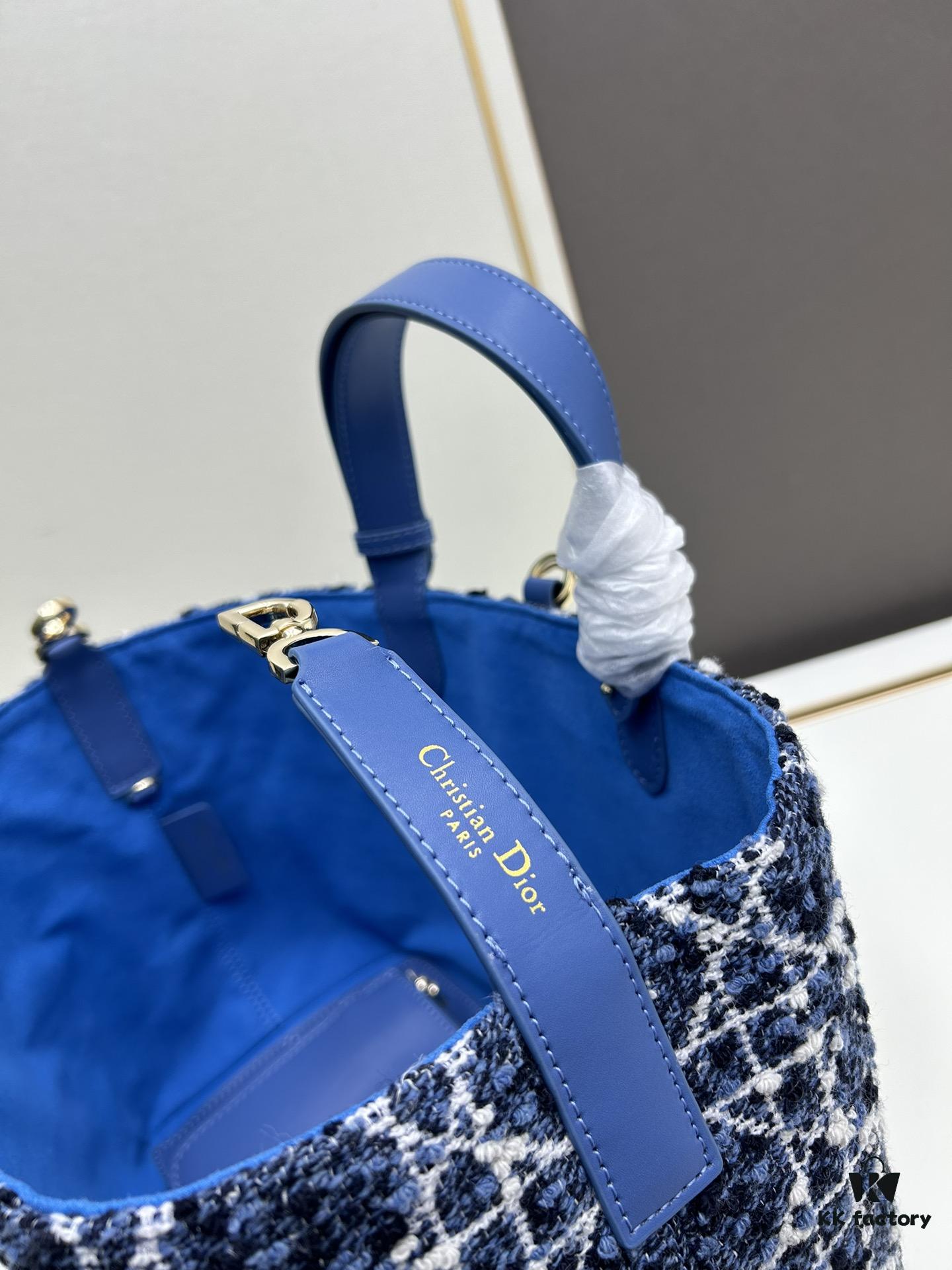 Dior Always Tweed Series, Luxury Original Leather, Large Quilted Design, Elegant and Stylish Crossbody Bag