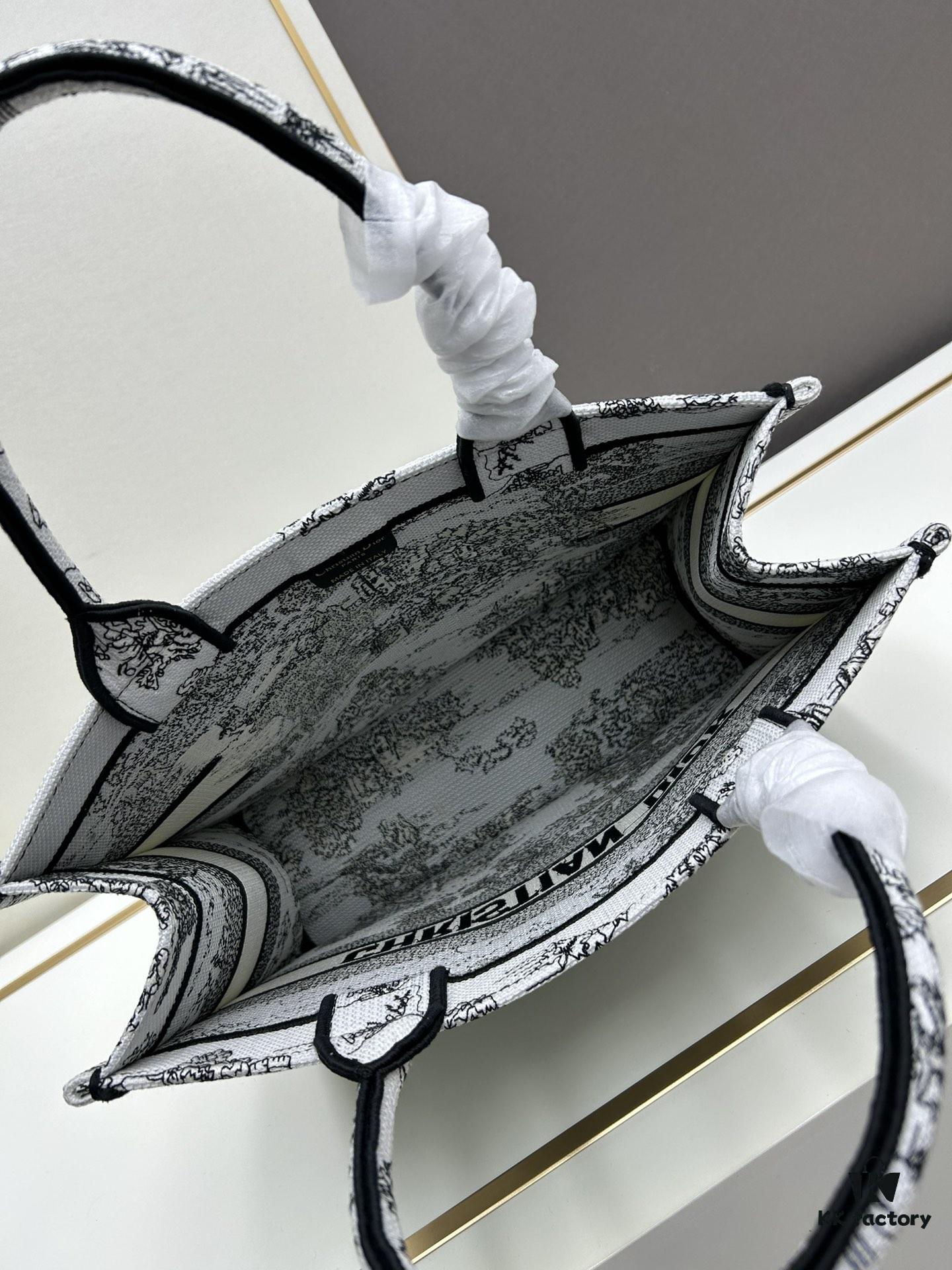 Original Order Large 330, Medium, Small [Dior Book Tote]