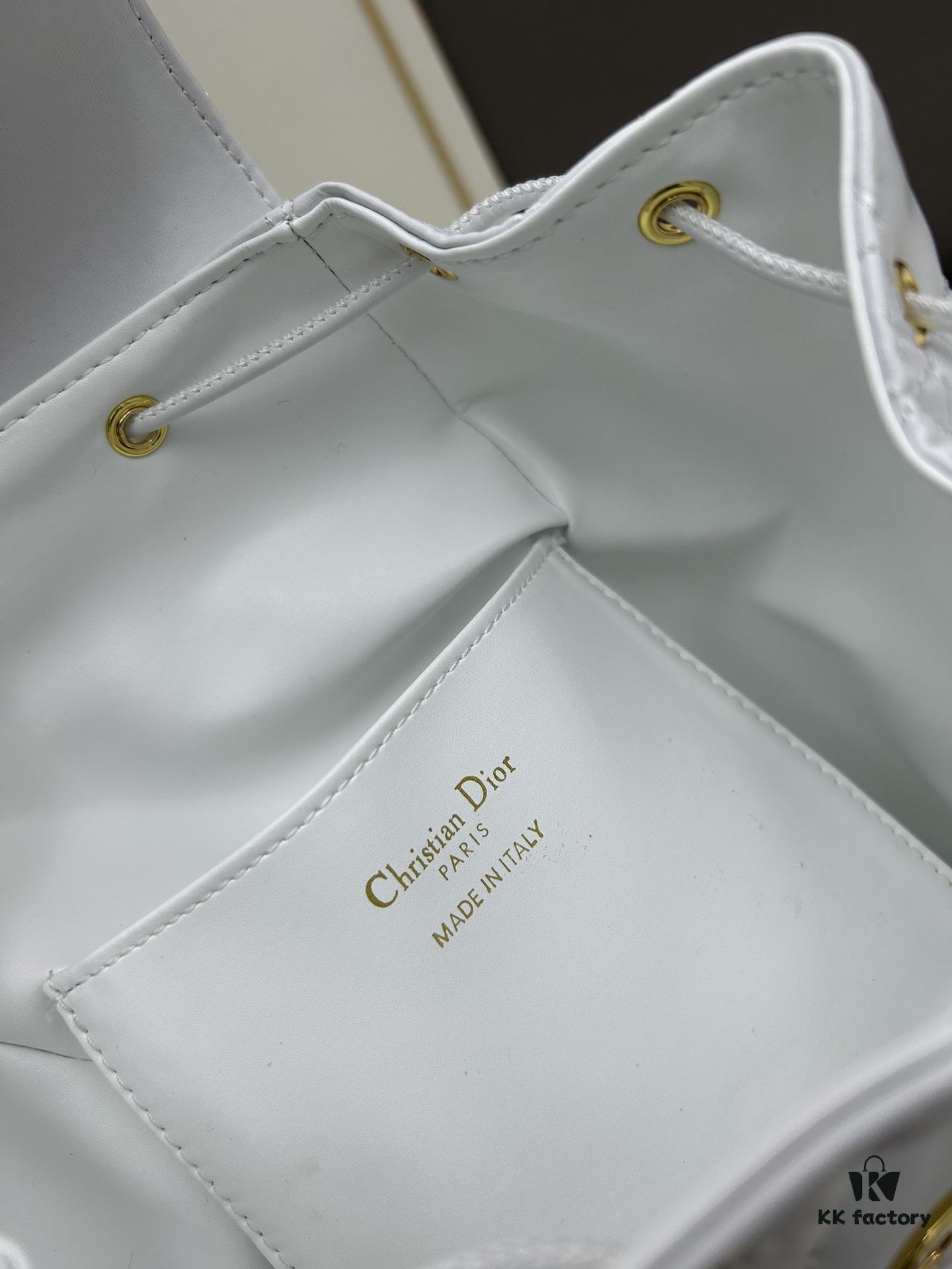 Big 310, Small Joys: Warmth and Comfort in Leisure Time