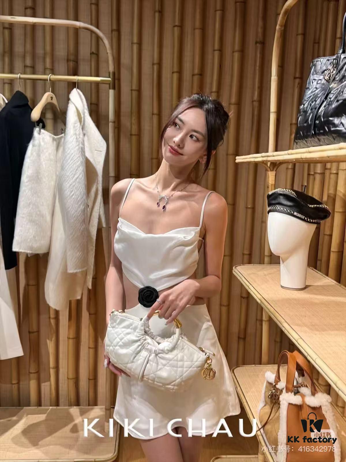 DIOR 2025 New Vintage-Style Puff Bag in Leather and Fabric