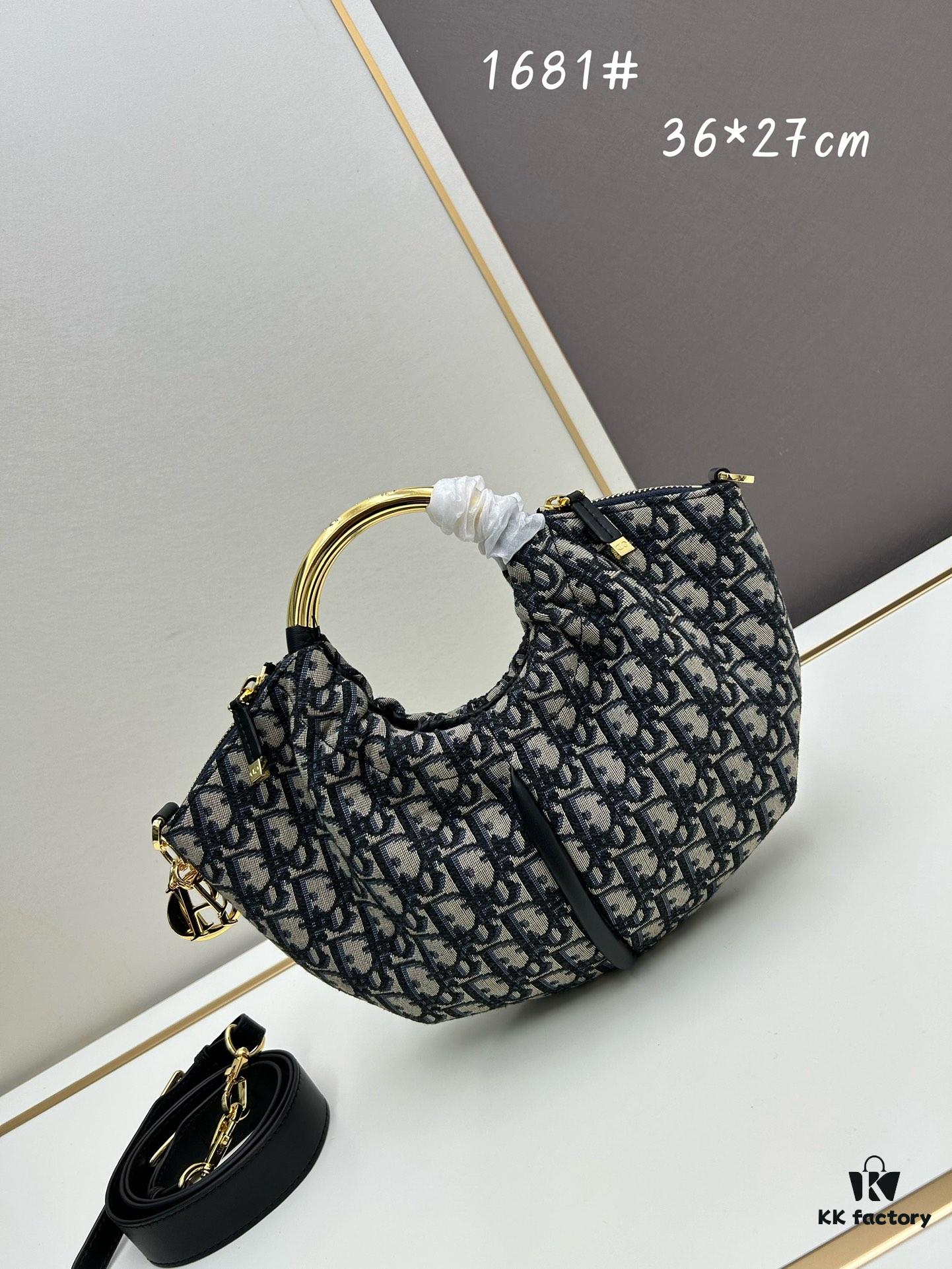 DIOR 2025 New Vintage-Style Puff Bag in Leather and Fabric