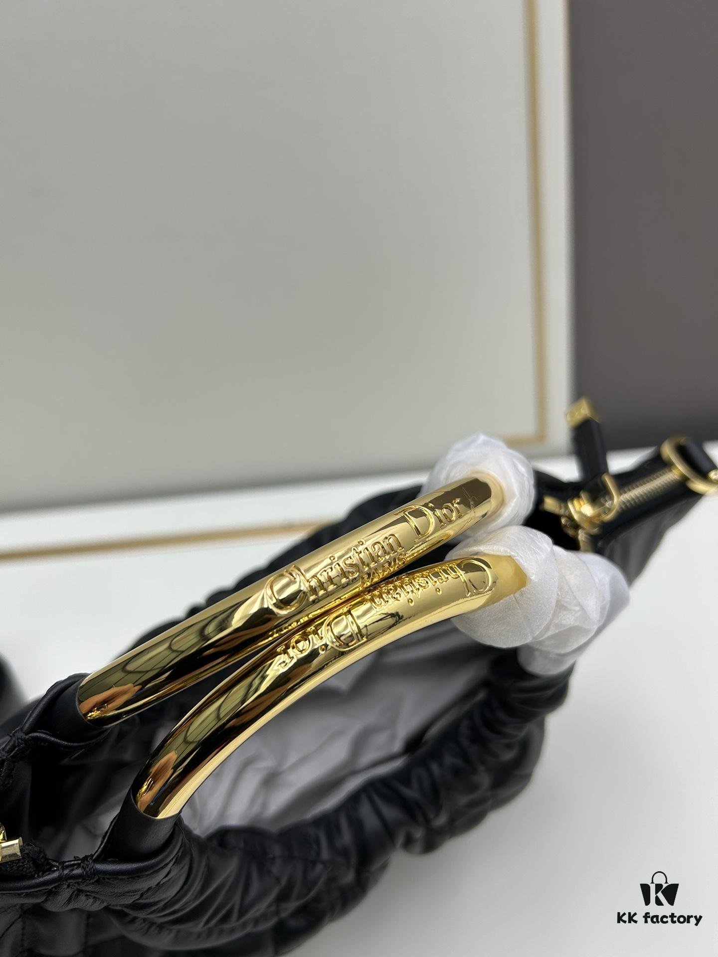 DIOR 2025 New Style Clutch Bag – A Surprisingly Stylish Vintage Design