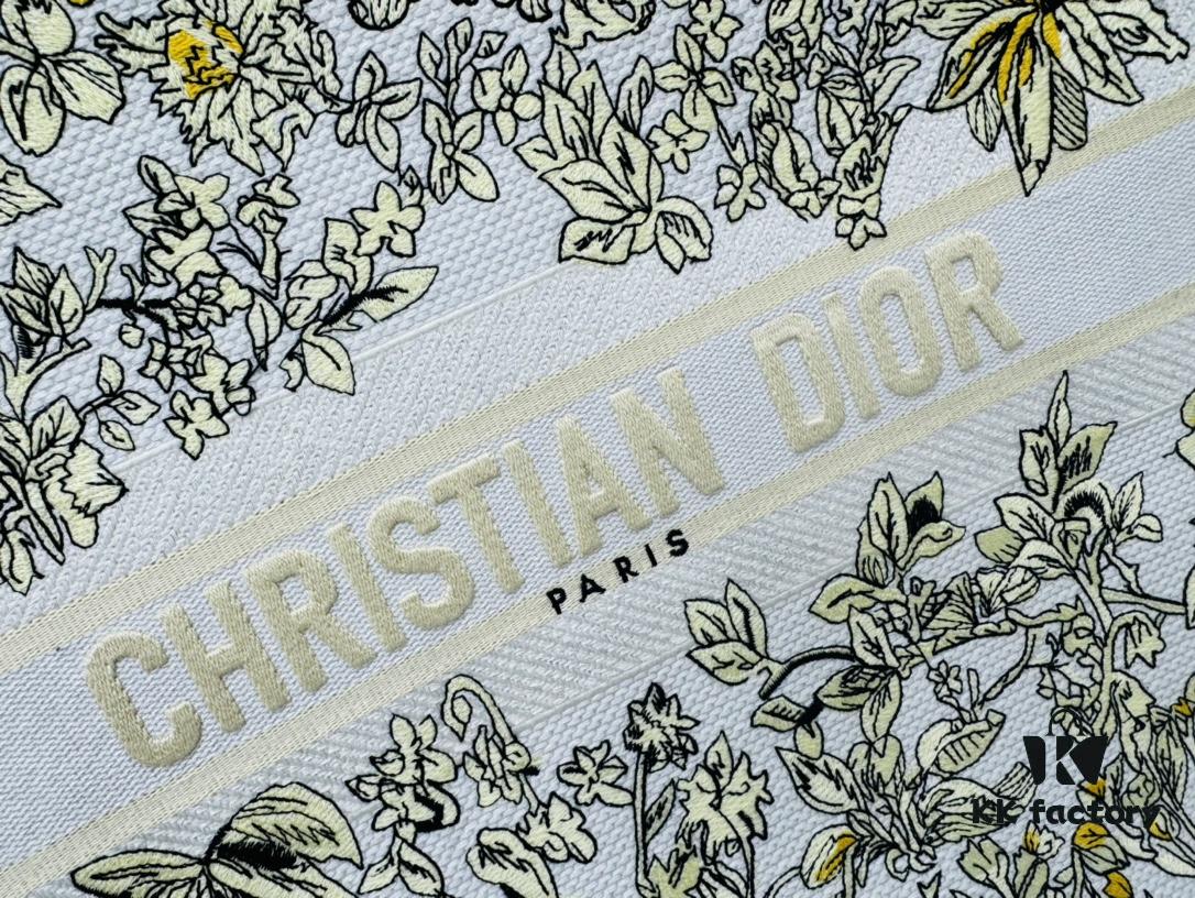 Large Original Order Thick Yarn Fabric Dior Book Tote