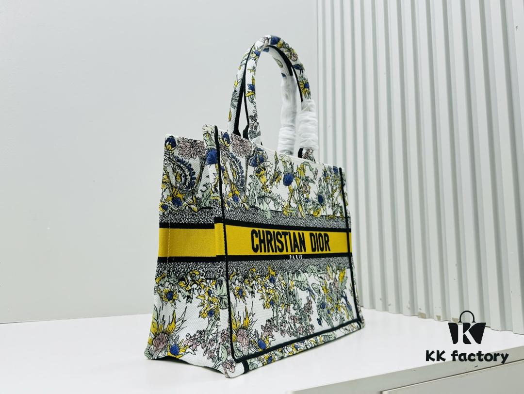 Thick Thread, Heavy Fabric Original Order Medium Size [Di0r Book Tote]