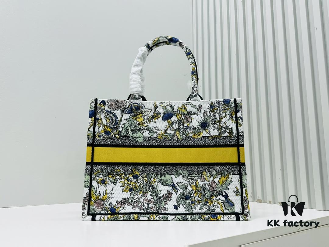 Thick Thread, Heavy Fabric Original Order Medium Size [Di0r Book Tote]