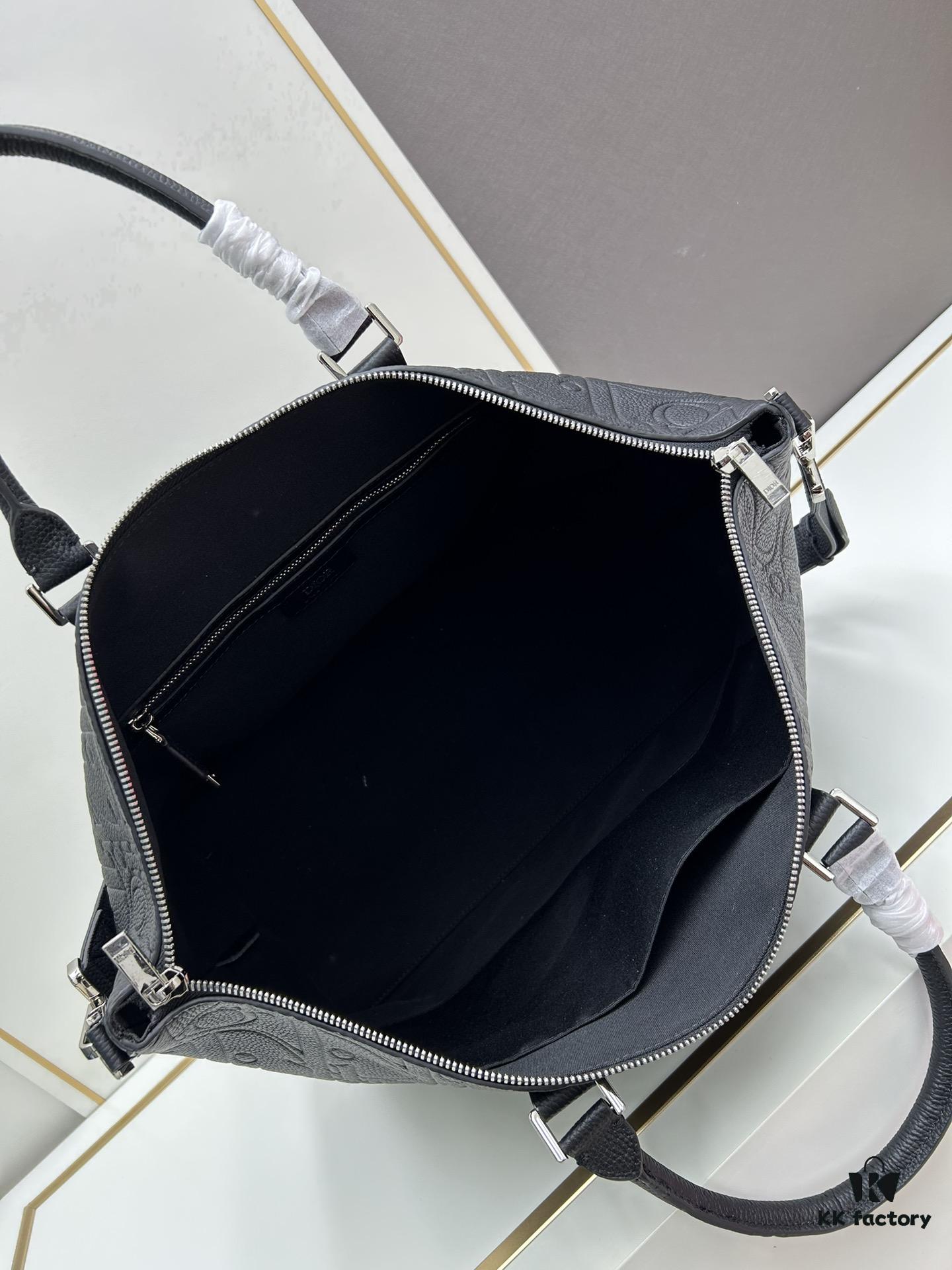 Weekender 25 Handbag in Elegant Design