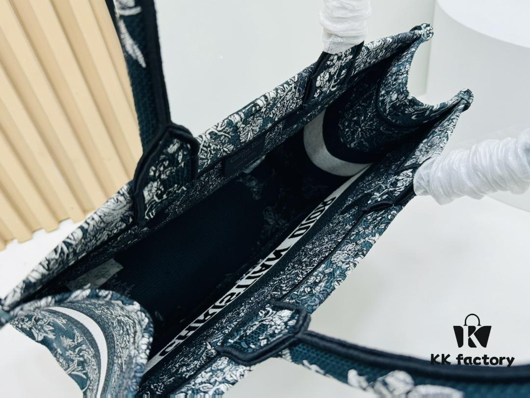 Thick Stitching, Heavy Fabric, Original Order Medium Size [Dior Book Tote]