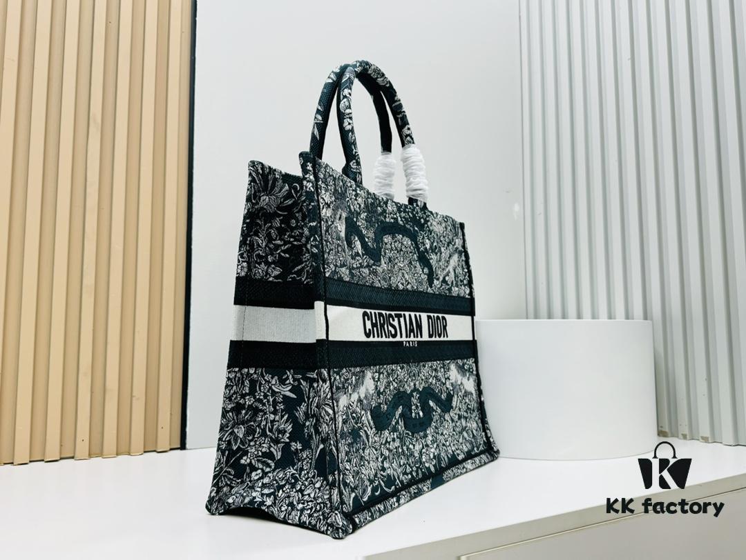 Vintage-style Oversized Di0r Book Tote in Thick, Heavy-duty Fabric – Original Surplus Stock