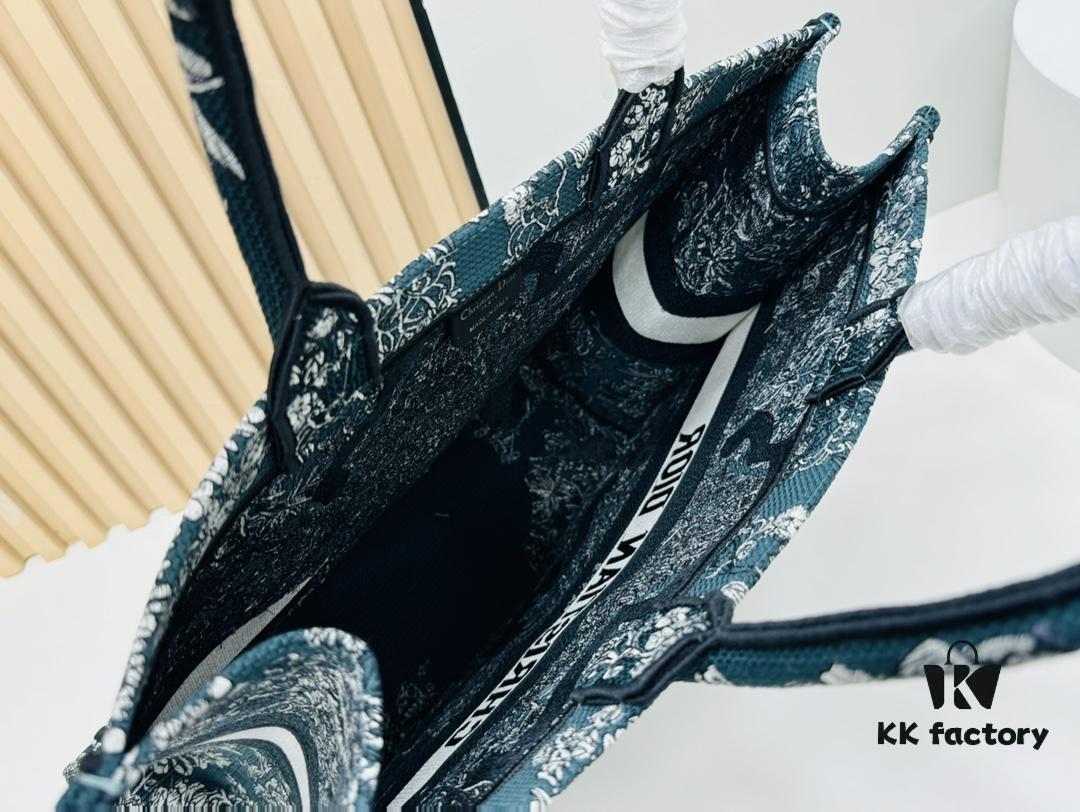 Vintage-style Oversized Di0r Book Tote in Thick, Heavy-duty Fabric – Original Surplus Stock