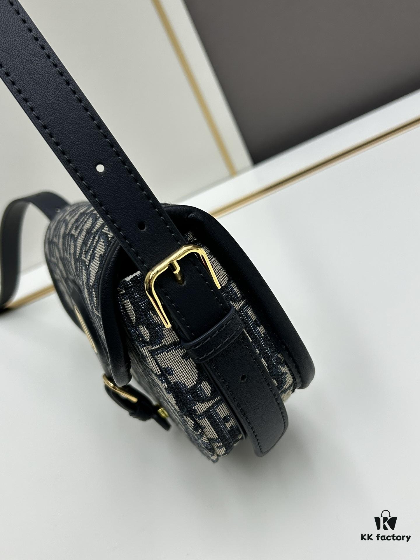 Dior Bobby Retro Style Tofu Bag - Full-Grain Calfskin Leather, 21-inch Horizontal Design