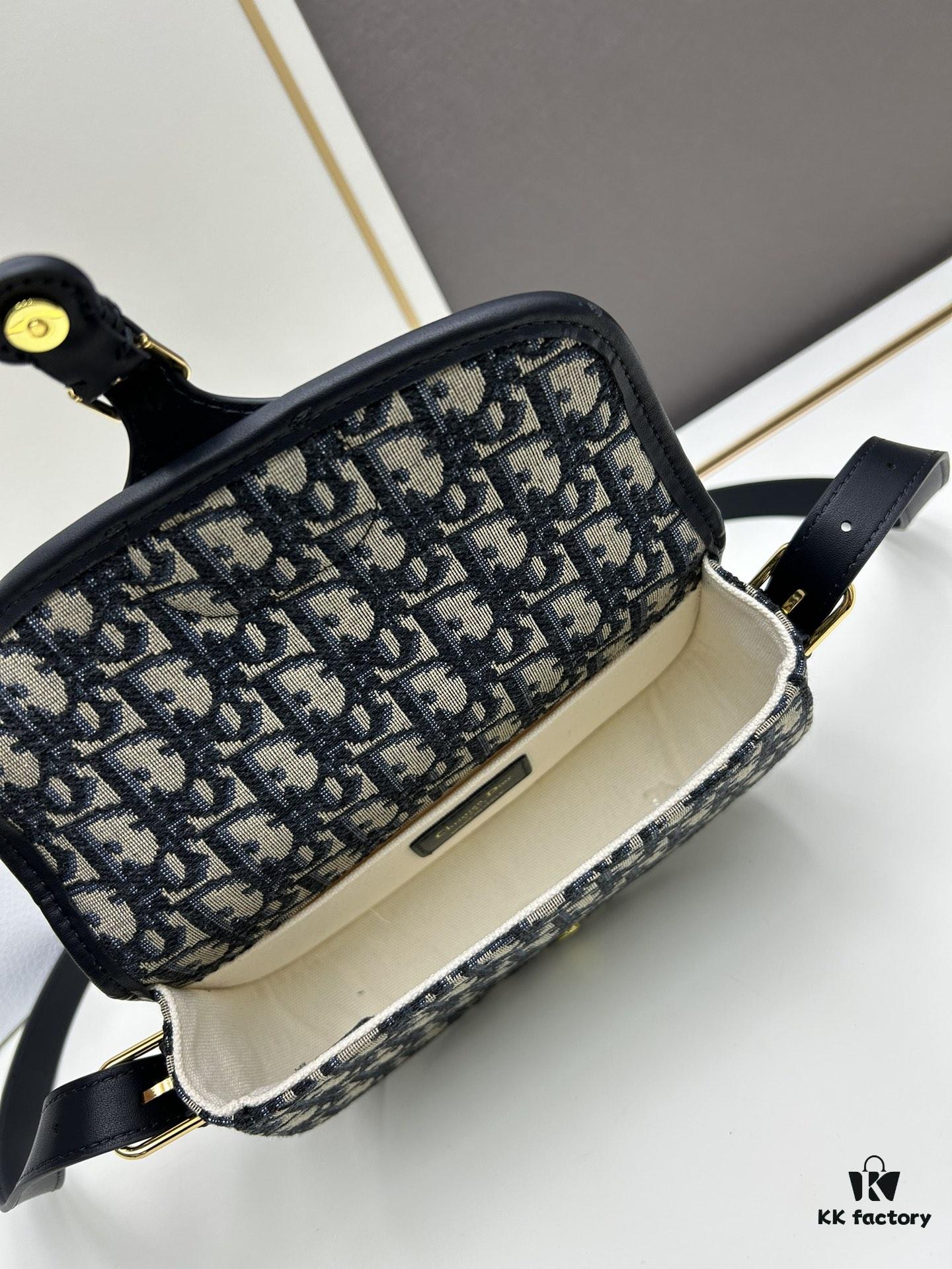 Dior Bobby Retro Style Tofu Bag - Full-Grain Calfskin Leather, 21-inch Horizontal Design