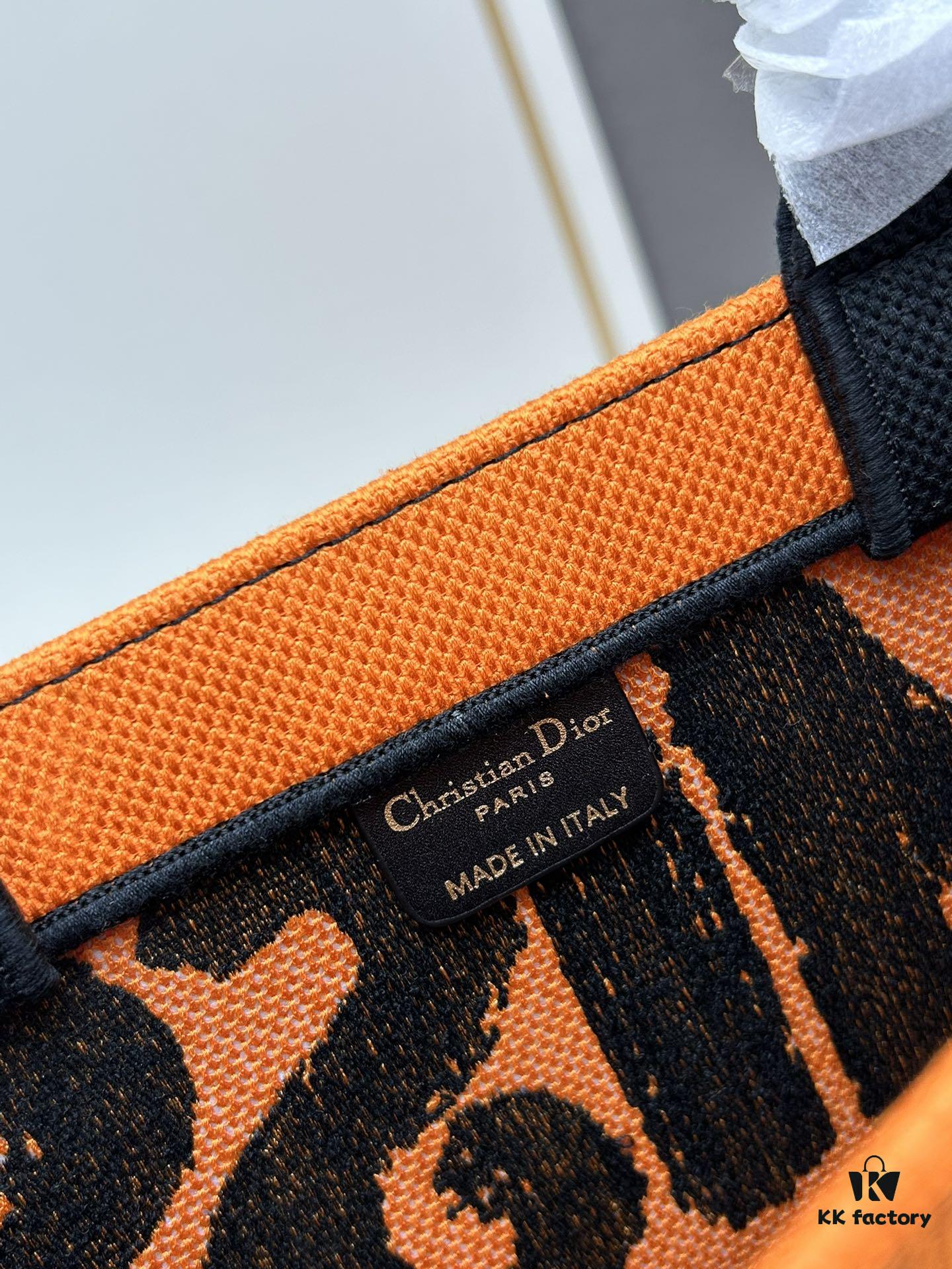 Original Order Large 330, Medium 310, Small 270 [Dior Book Tote]