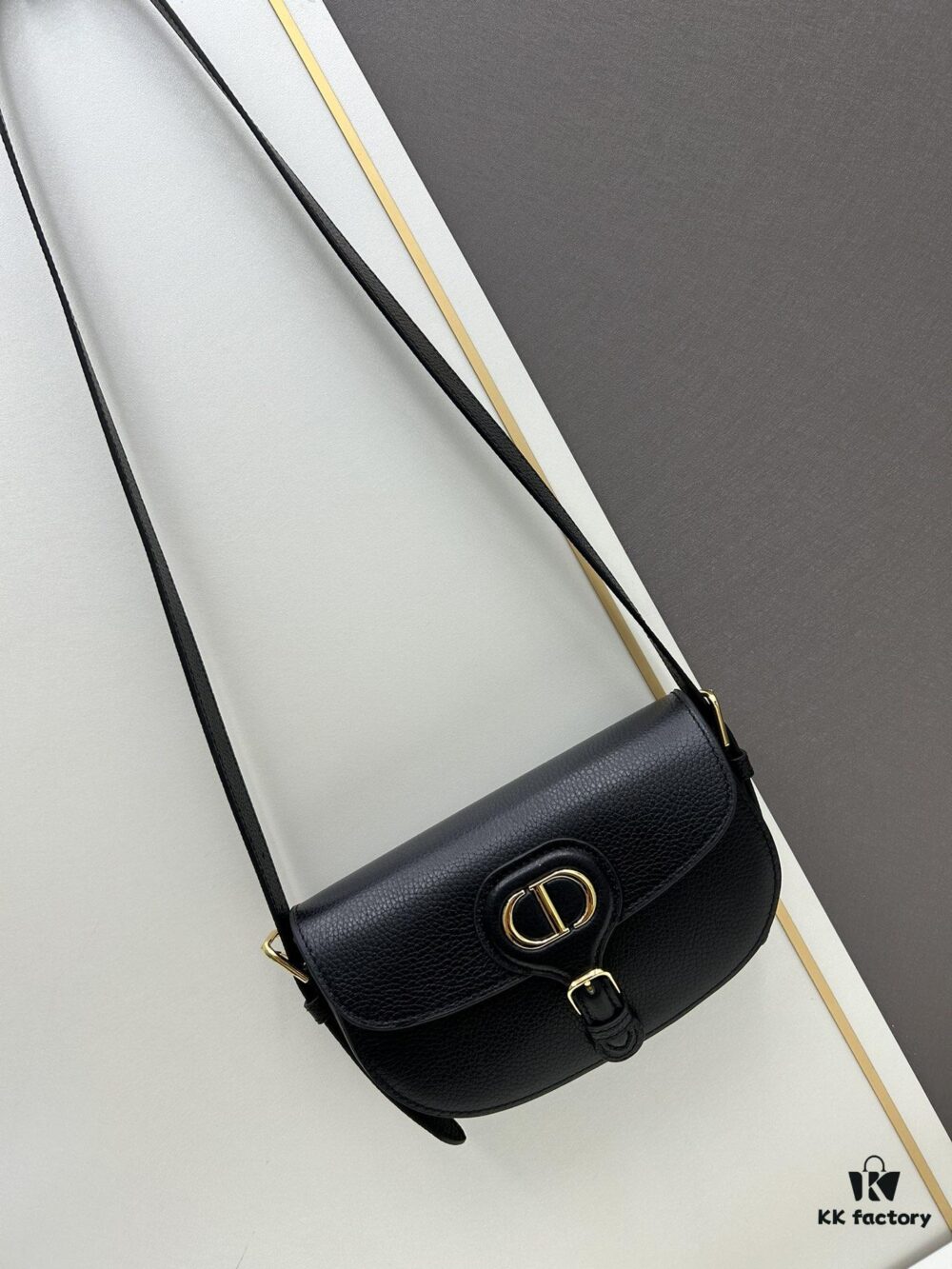 Dior Bobby Tote Bag, Fall New Arrival, Vintage Style, Full-Grain Leather, 21-inch Horizontal Model