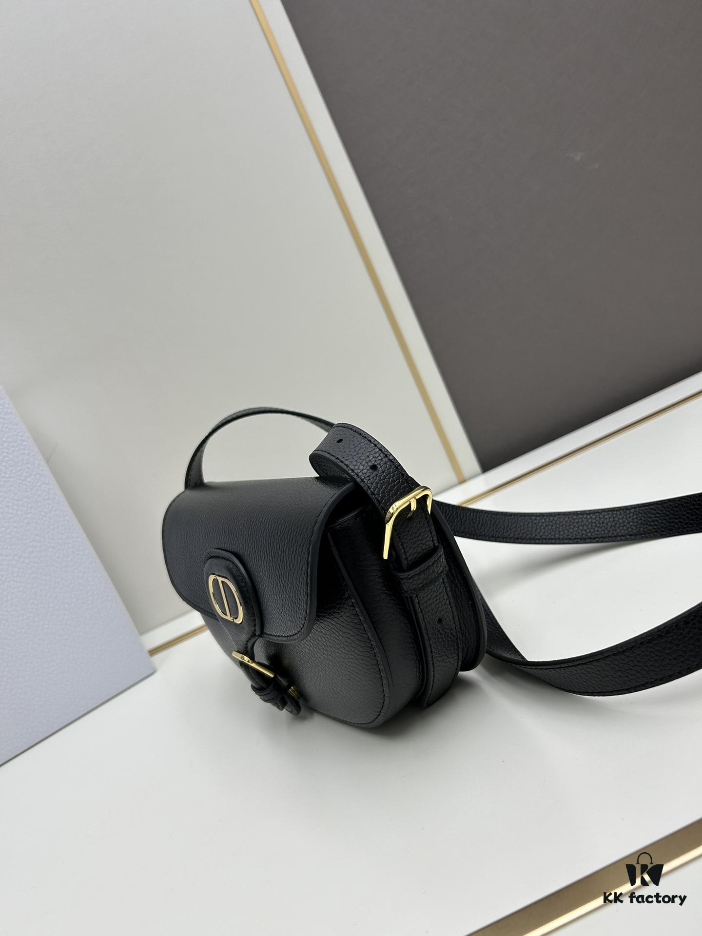 Dior Bobby Tote Bag, Fall Early New Arrival, Vintage Style Cowhide Texture, Structured Body, Original Full-Grain Leather Quality