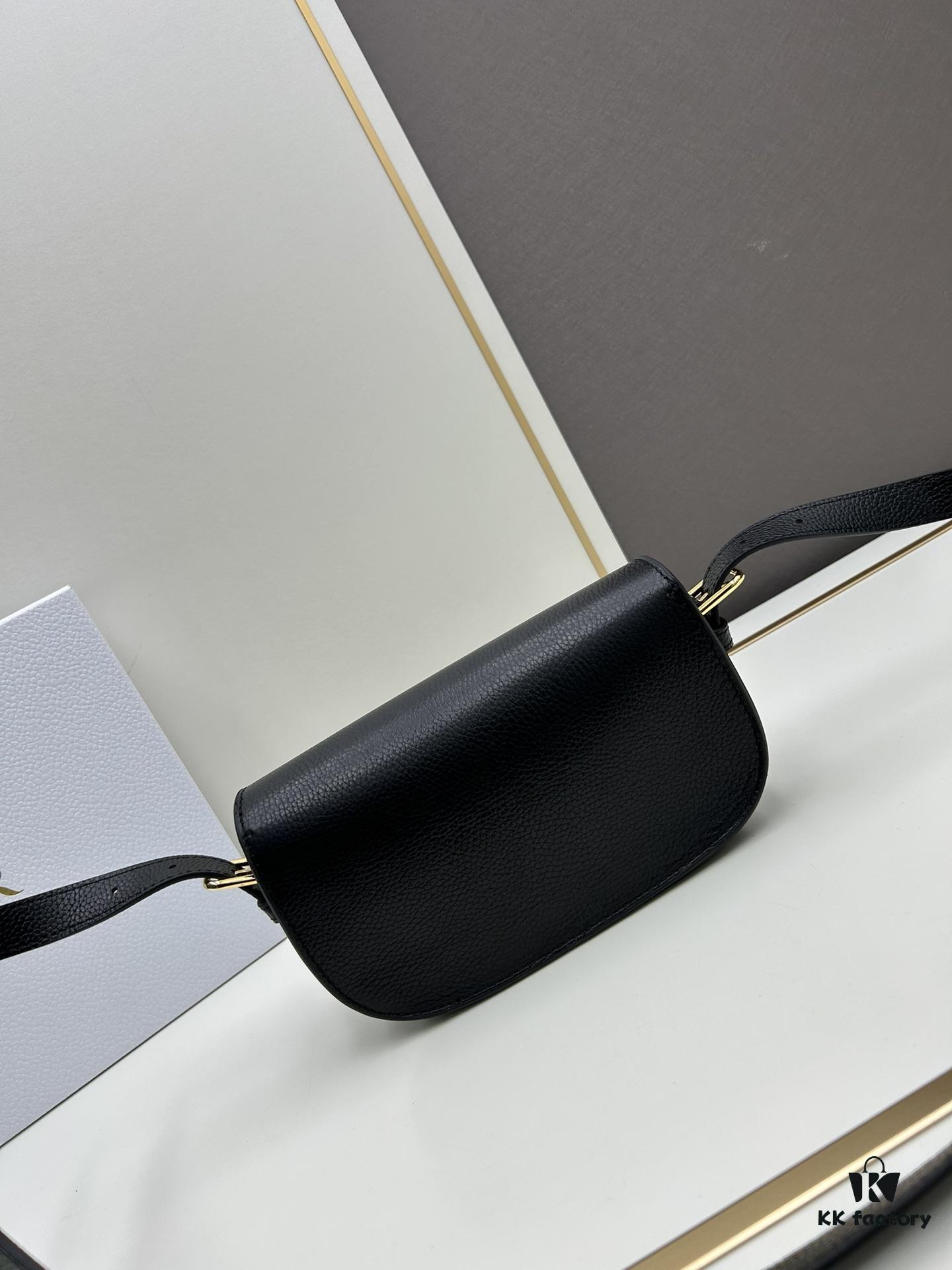 Dior Bobby Tote Bag, Fall Early New Arrival, Vintage Style Cowhide Texture, Structured Body, Original Full-Grain Leather Quality