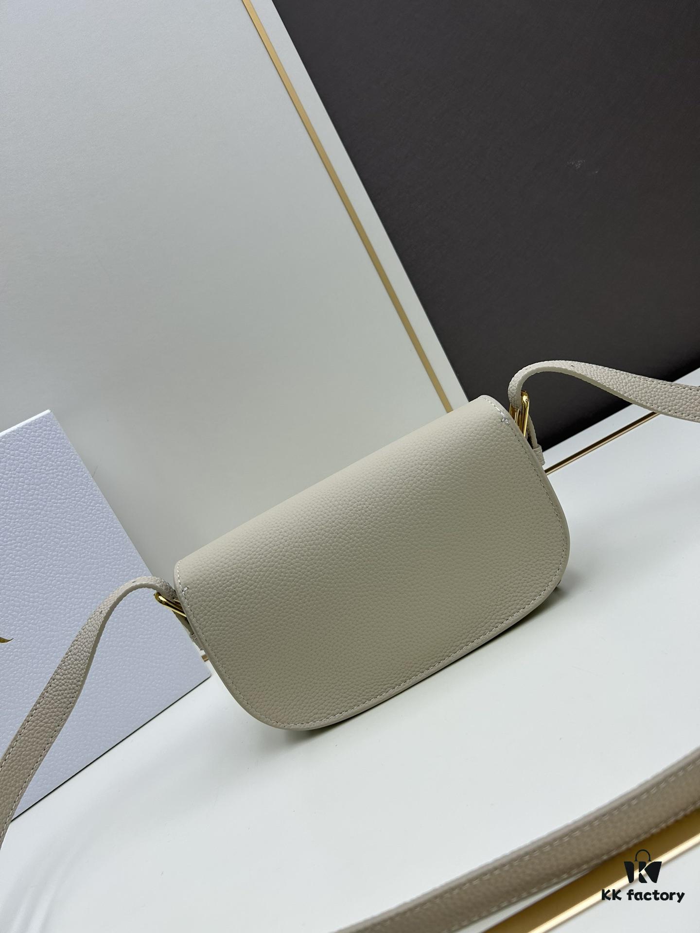 Dior Bobby Tote Bag, Fall Early New Arrival, Vintage Style Cowhide Handbag, Full-Grain Leather, 21-Inch Wide Model