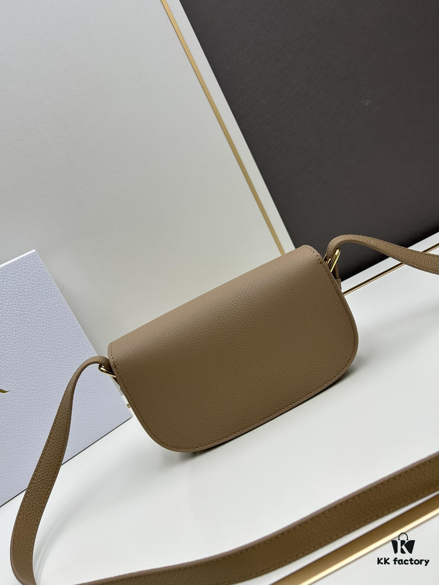 Dior Bobby Tote Bag, 21-inch Wide Style, Full-Grain Leather, Early Autumn New Vintage Collection