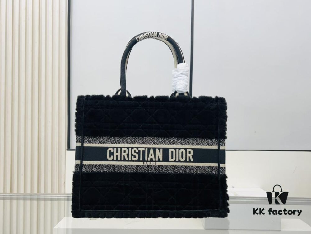 Thick Stitching, Heavy Fabric Original Order Medium Size [Dior Book Tote]