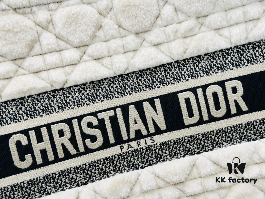 ️Thick Thread, Heavy Fabric Original Order Medium [Dior Book Tote]