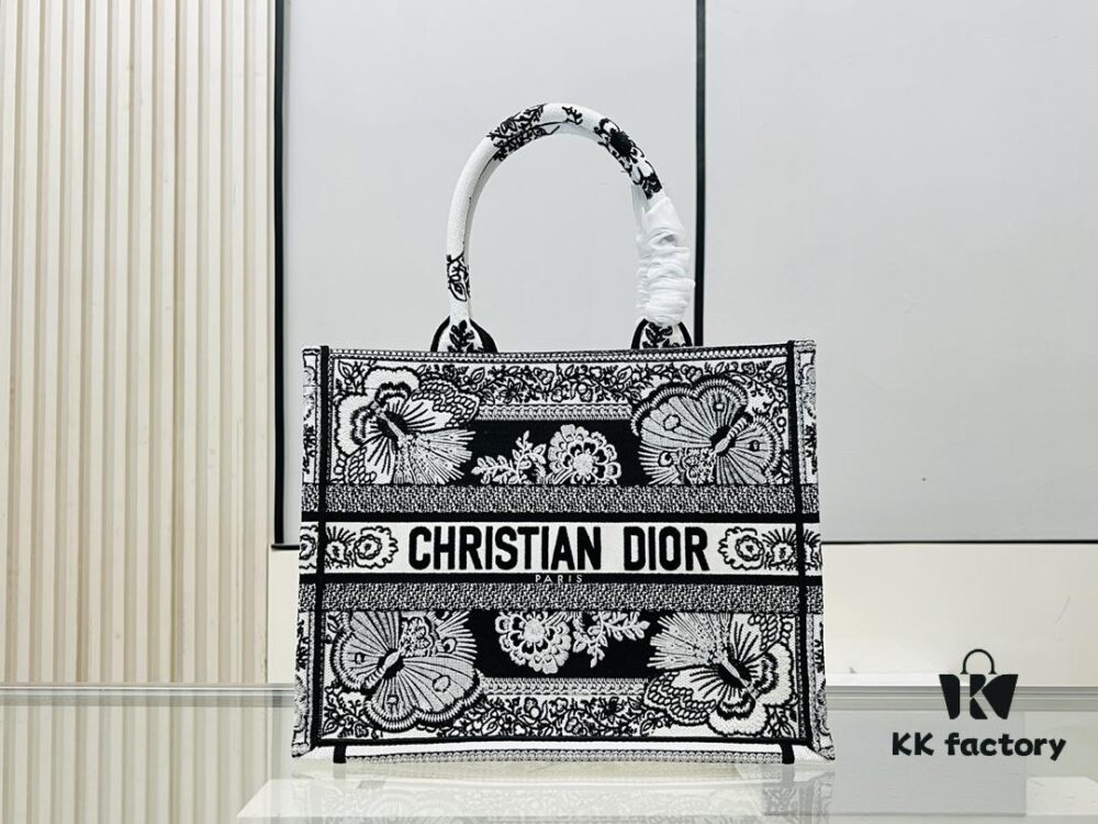 Thick Stitching, Heavy Fabric Original Order Medium Size [Dior Book Tote]