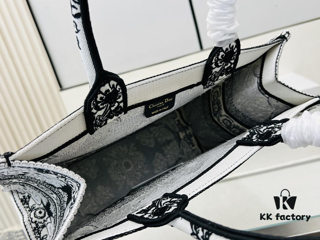 Thick Stitching, Heavy Fabric Original Order Medium Di0r Book Tote