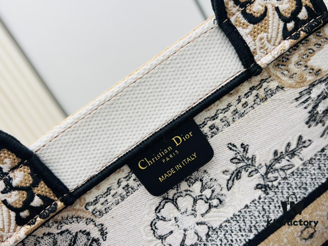 Original Surplus Stock of Thick Yarn Fabric Medium Size Di0r Book Tote