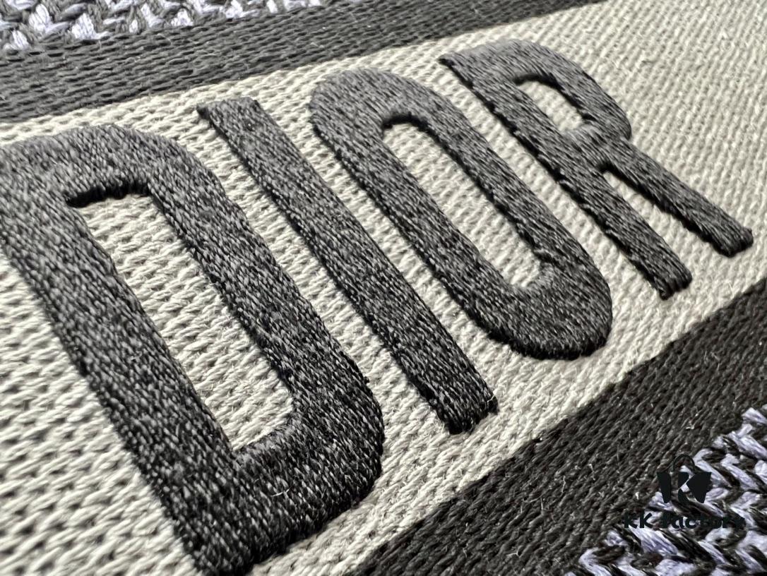 ️Thick Yarn Heavy Fabric Original Order Medium [Dior Book Tote]