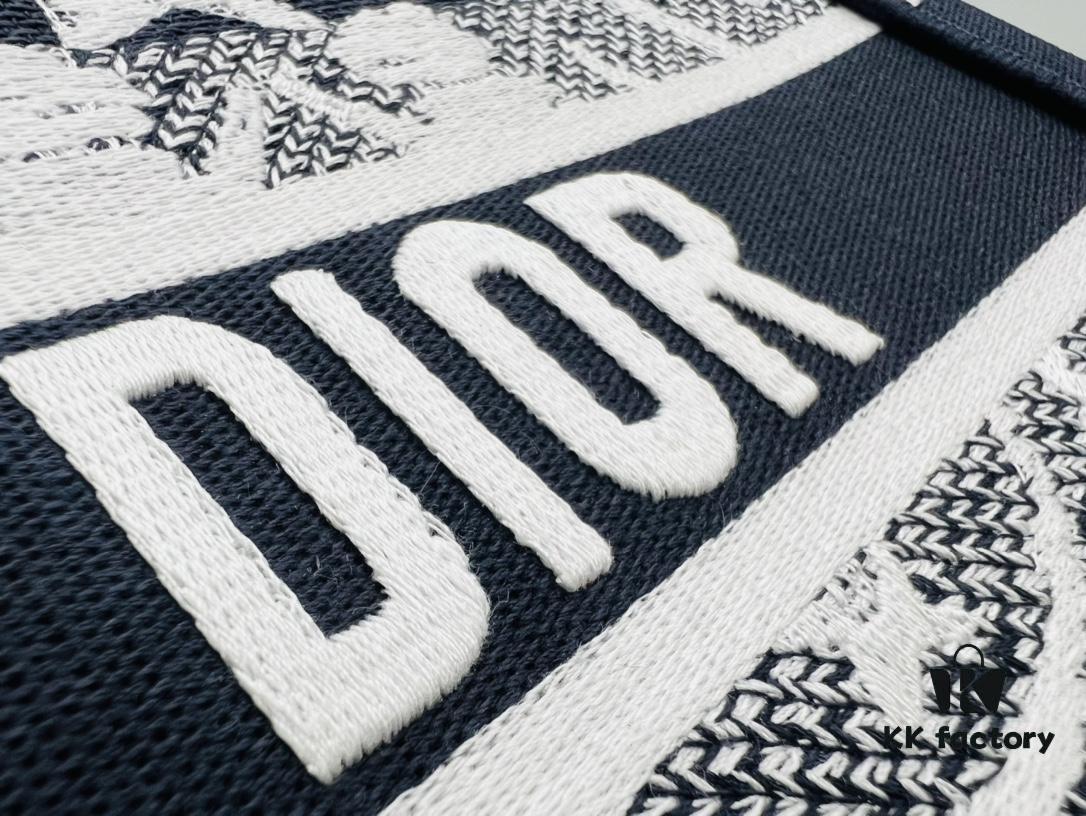 Thick Thread, Heavy Fabric Original Order Medium [Dior Book Tote]