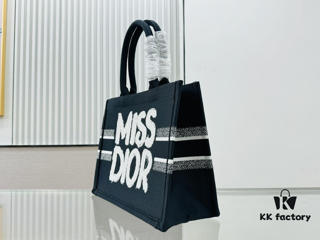 Thick Yarn Heavy Fabric Original Order Medium Size Di0r Book Tote