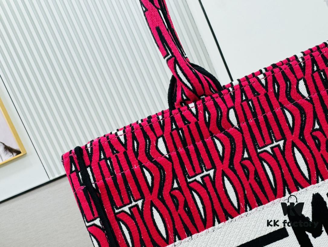 Thick Canvas Fabric First Quality Stock Medium Size Di0r Book Tote