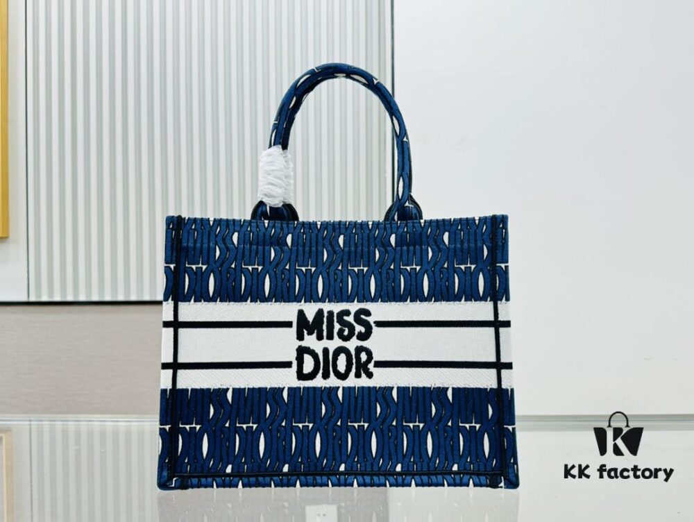 Thick Yarn Heavy Fabric Original Order Medium Size Di0r Book Tote