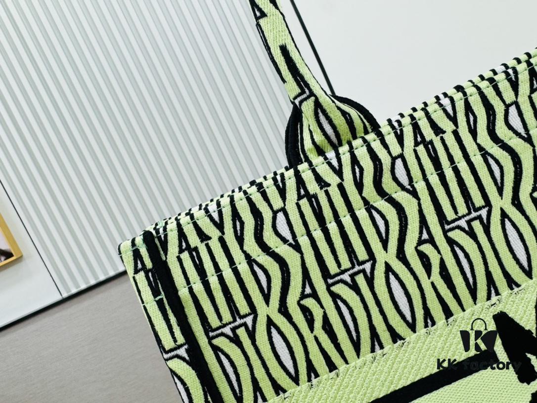 Thick Thread, Heavy Fabric Original Order Medium [Dior Book Tote]