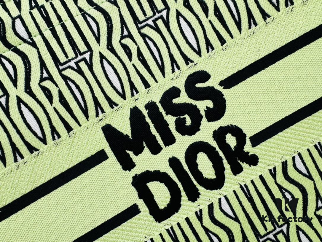 Thick Thread, Heavy Fabric Original Order Medium [Dior Book Tote]