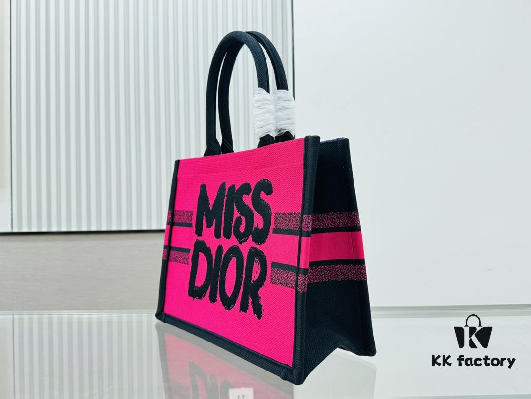 Thick Thread, Heavy Fabric Original Order Medium Di0r Book Tote