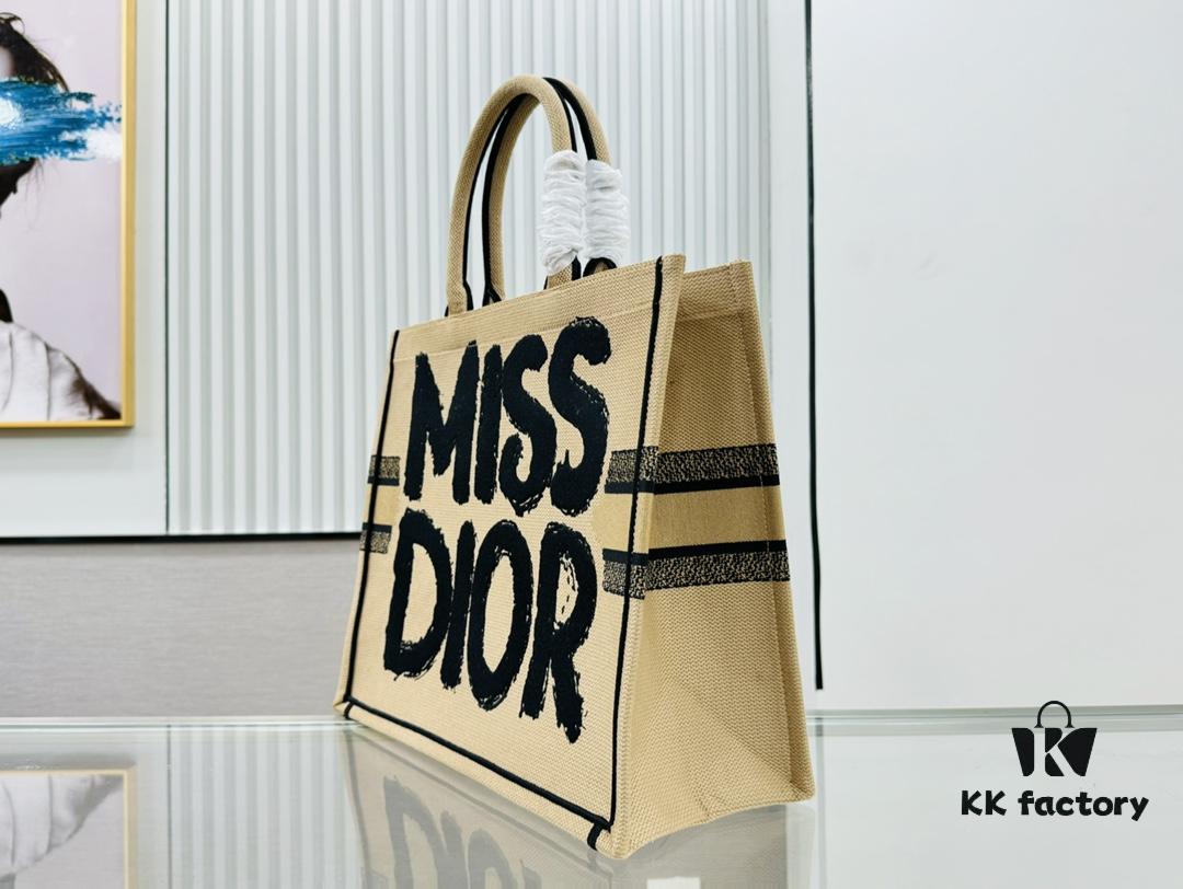 Dior Book Tote Oversized, Original Order, Thick Yarn and Heavy Fabric