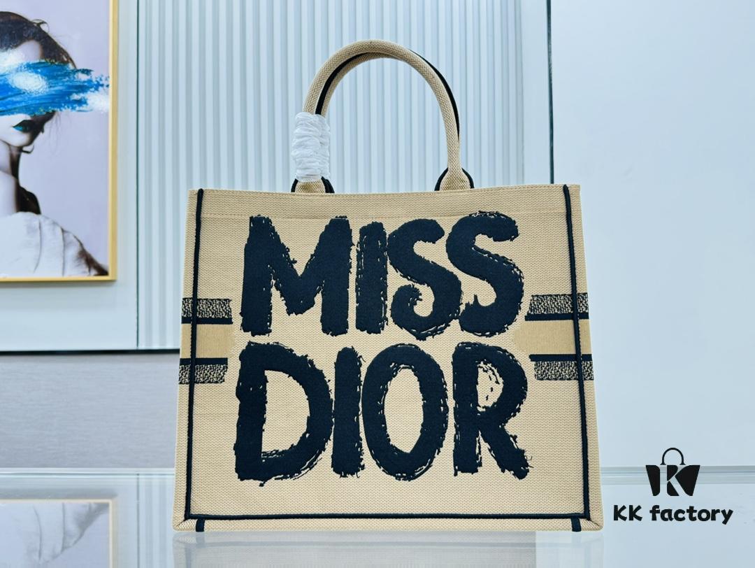 Dior Book Tote Oversized, Original Order, Thick Yarn and Heavy Fabric