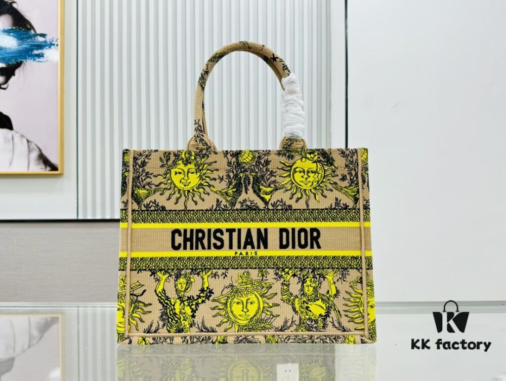 Thick Thread, Heavy Fabric Original Order Medium Size [Di0r Book Tote]