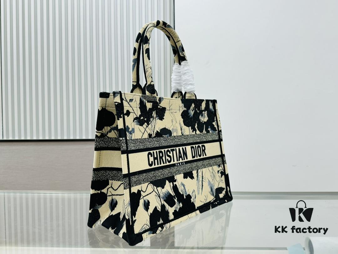 Thick Thread, Heavy Fabric Original Order Medium Di0r Book Tote