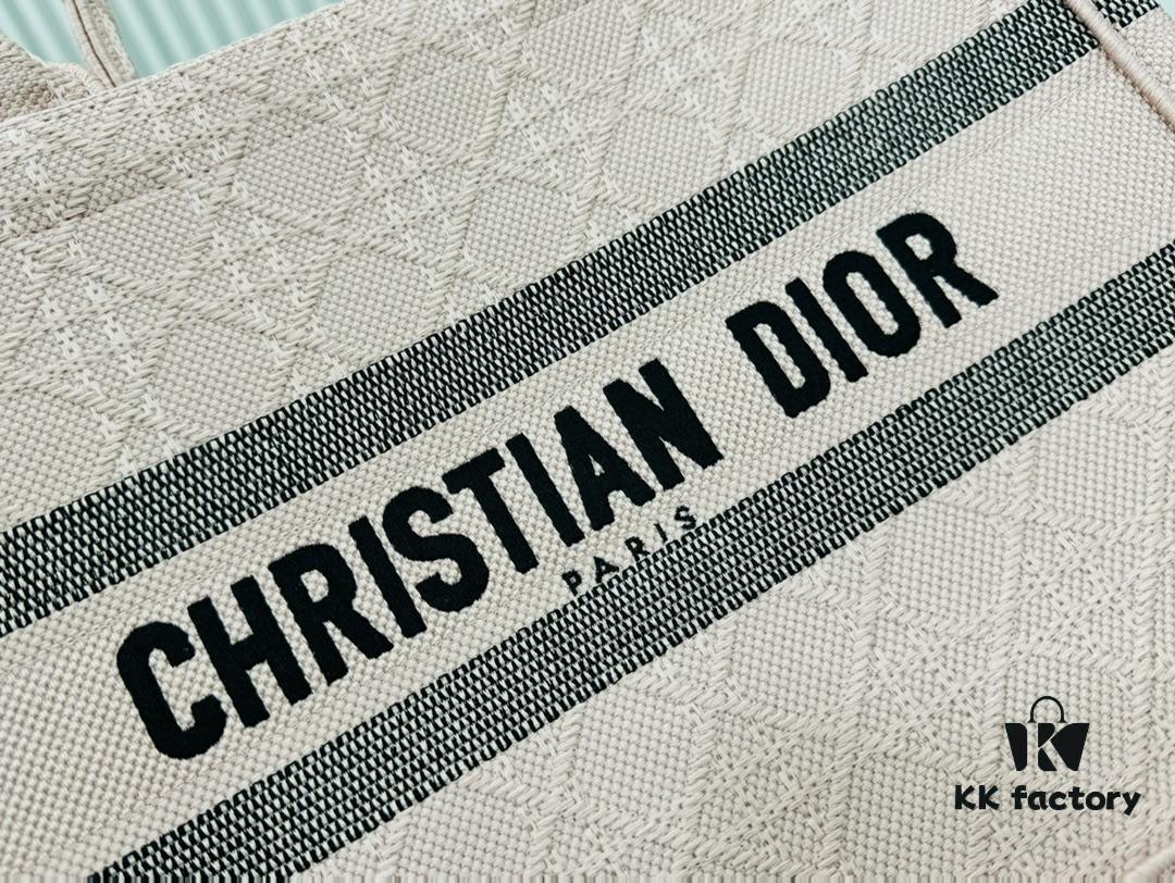 Thick Thread, Heavy Fabric Original Order Medium Size [Di0r Book Tote]