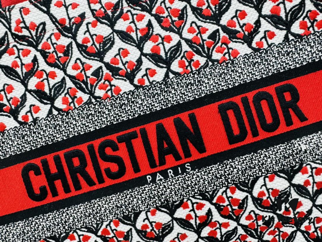 Dior Book Tote24 Early Spring New Arrival Small Size with Leather Trim