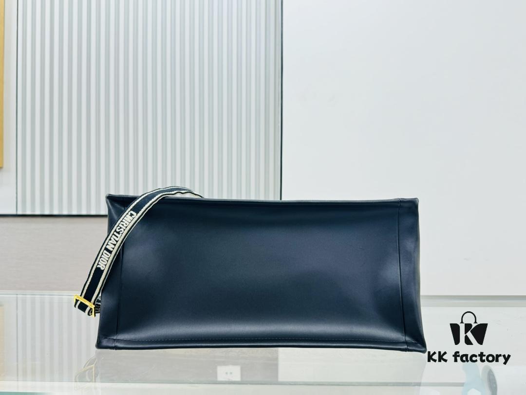 White Background with Black Bird, Large Size DIOR Book Tote 24 Spring Collection New Arrival