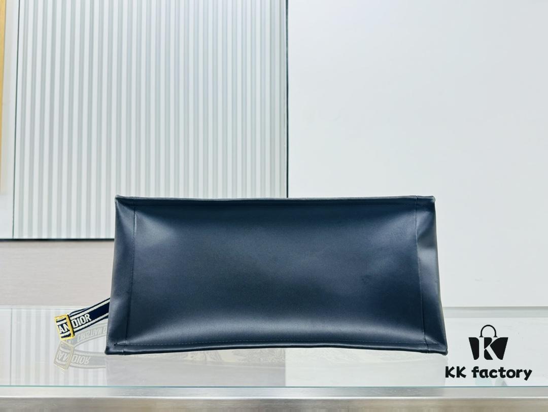 White with Blue Tiger, Large Size Dior Book Tote 24 Spring/Summer New Arrival