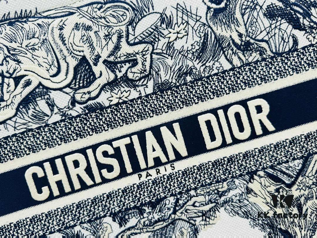 White with Blue Tiger, Large Size Dior Book Tote 24 Spring/Summer New Arrival