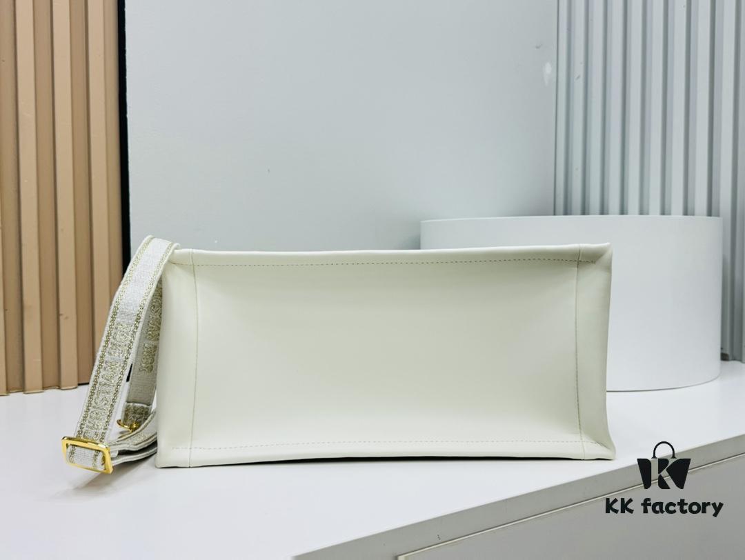 Dior Book Tote24 Midsize with Leather Trim - Early Spring New Arrival