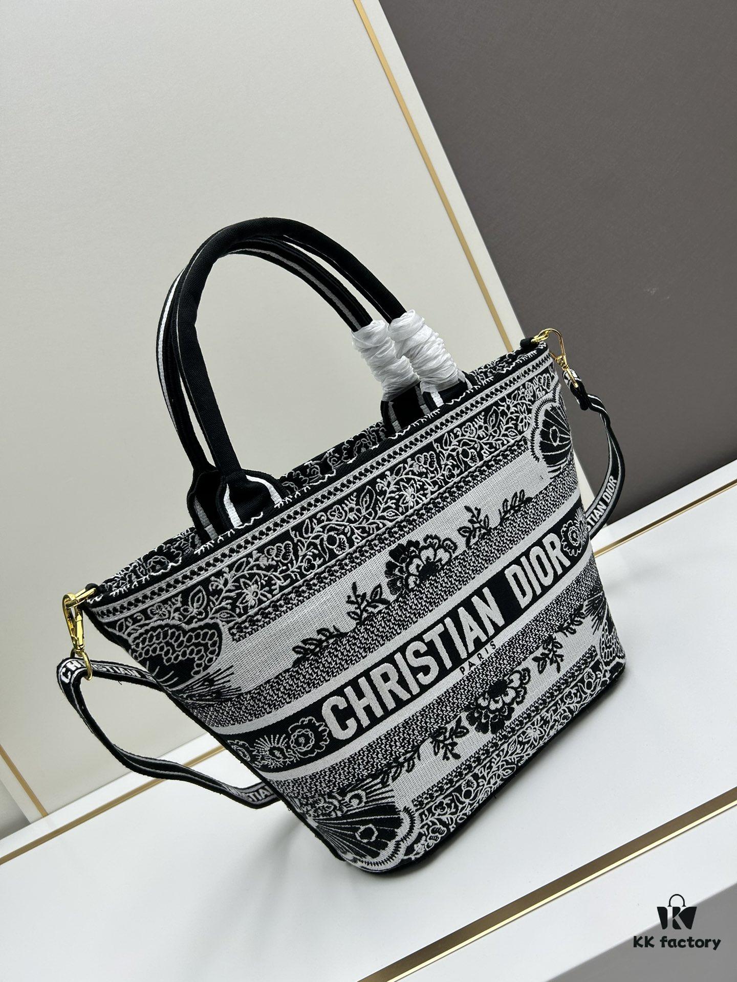 Dior ❤ (With Mini Bag + Strap) New Embroidered Basket Handbag