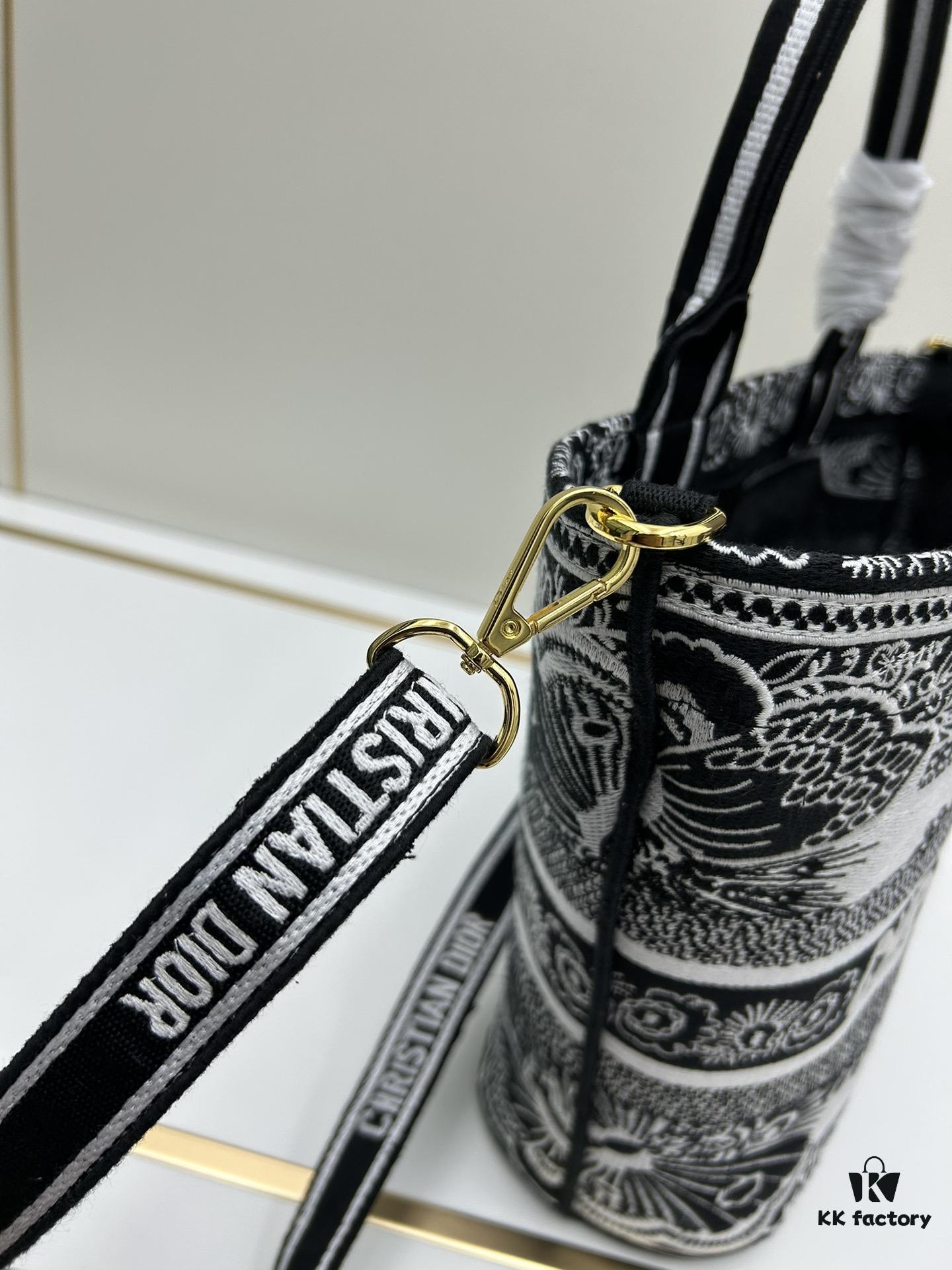 Dior ❤ (With Mini Bag + Strap) New Embroidered Basket Handbag