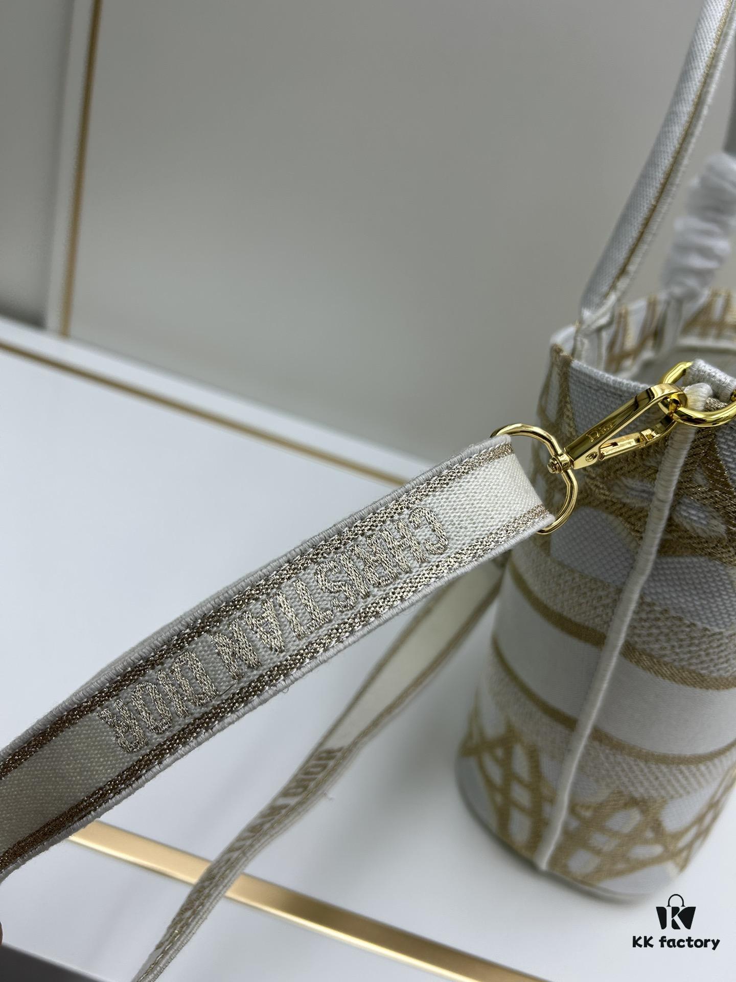 Dior ❤ (With Mini Bag + Strap) New Embroidered Basket Bag