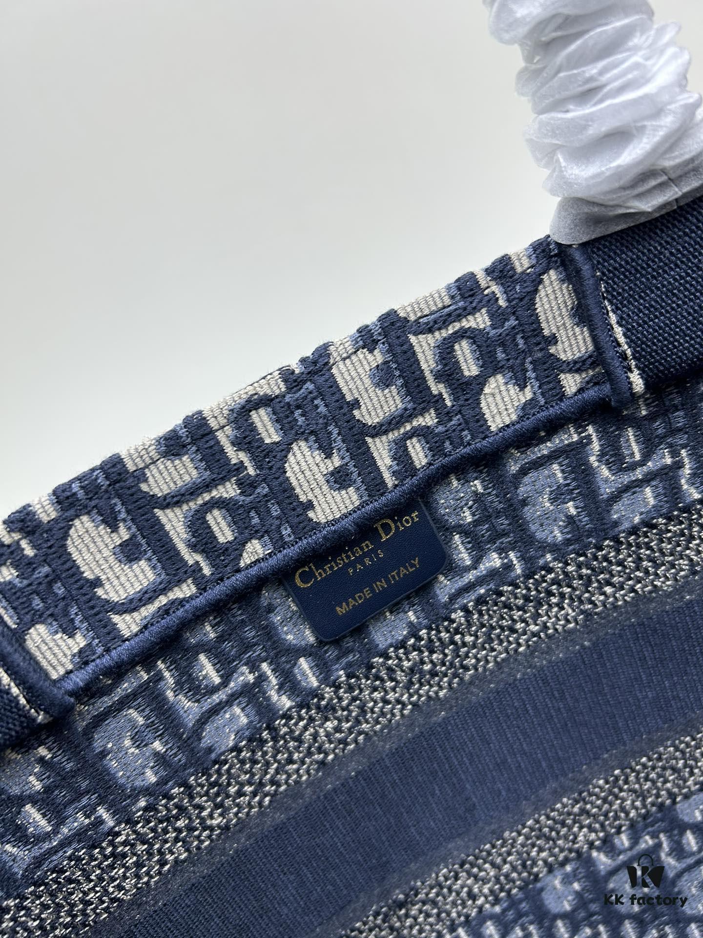 Dior ❤ (With Mini Bag + Strap) New Embroidered Basket Handbag